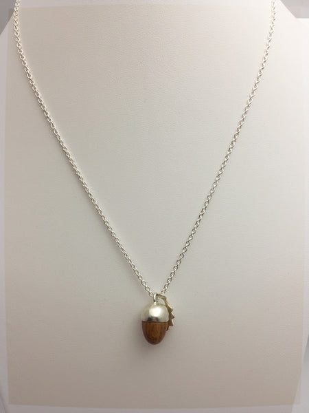 Phoebe Gold 18 Carat Acorn Pendant Necklace - Stuff & All Ltd 